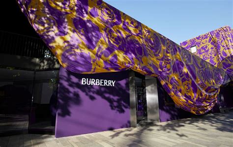 Burberry streets pop up